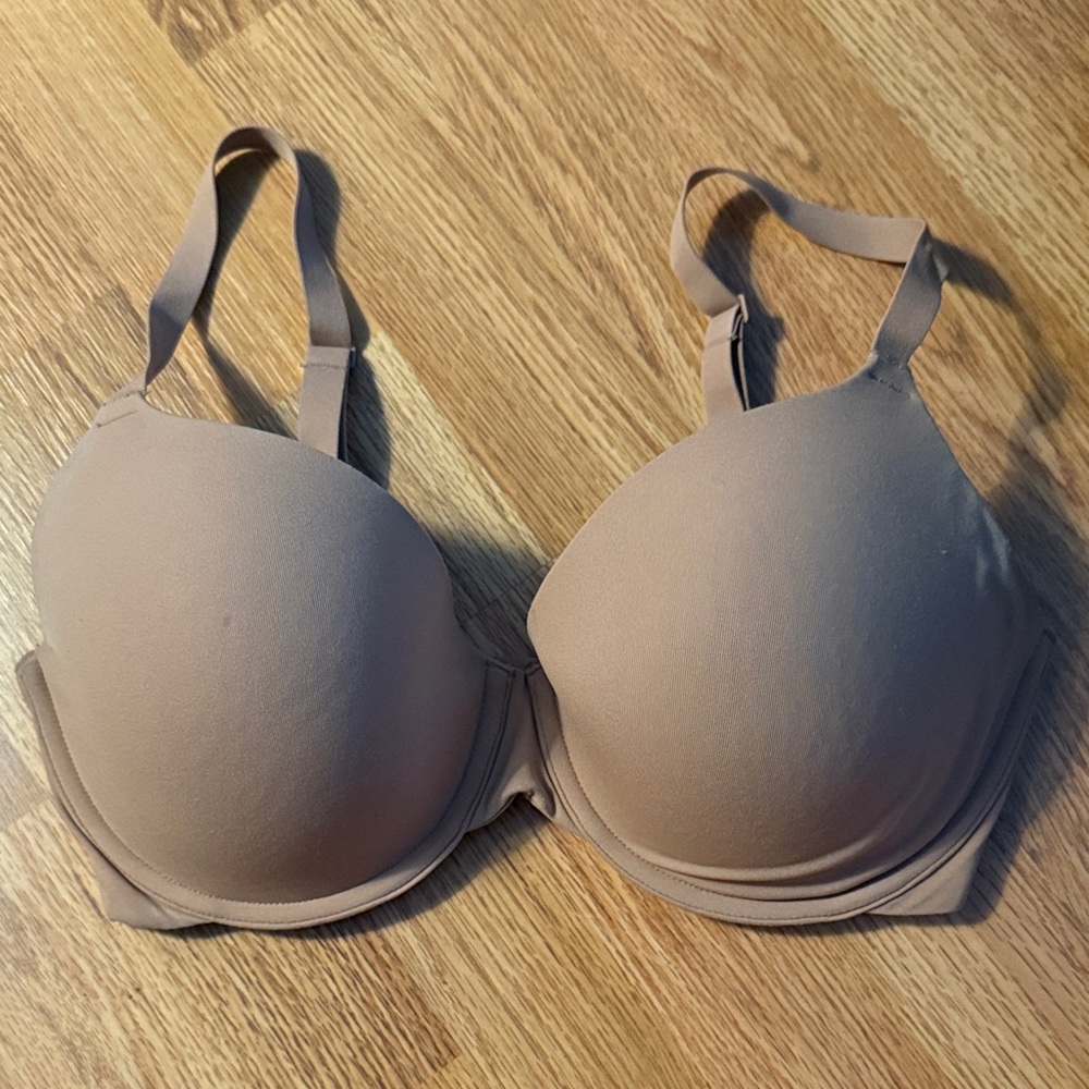 SKIMS Neutral Tone Bra